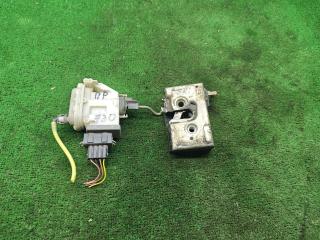 замок двери передней правой Volkswagen Passat B4 1995, 2.0 л., бензин, АКПП, седан