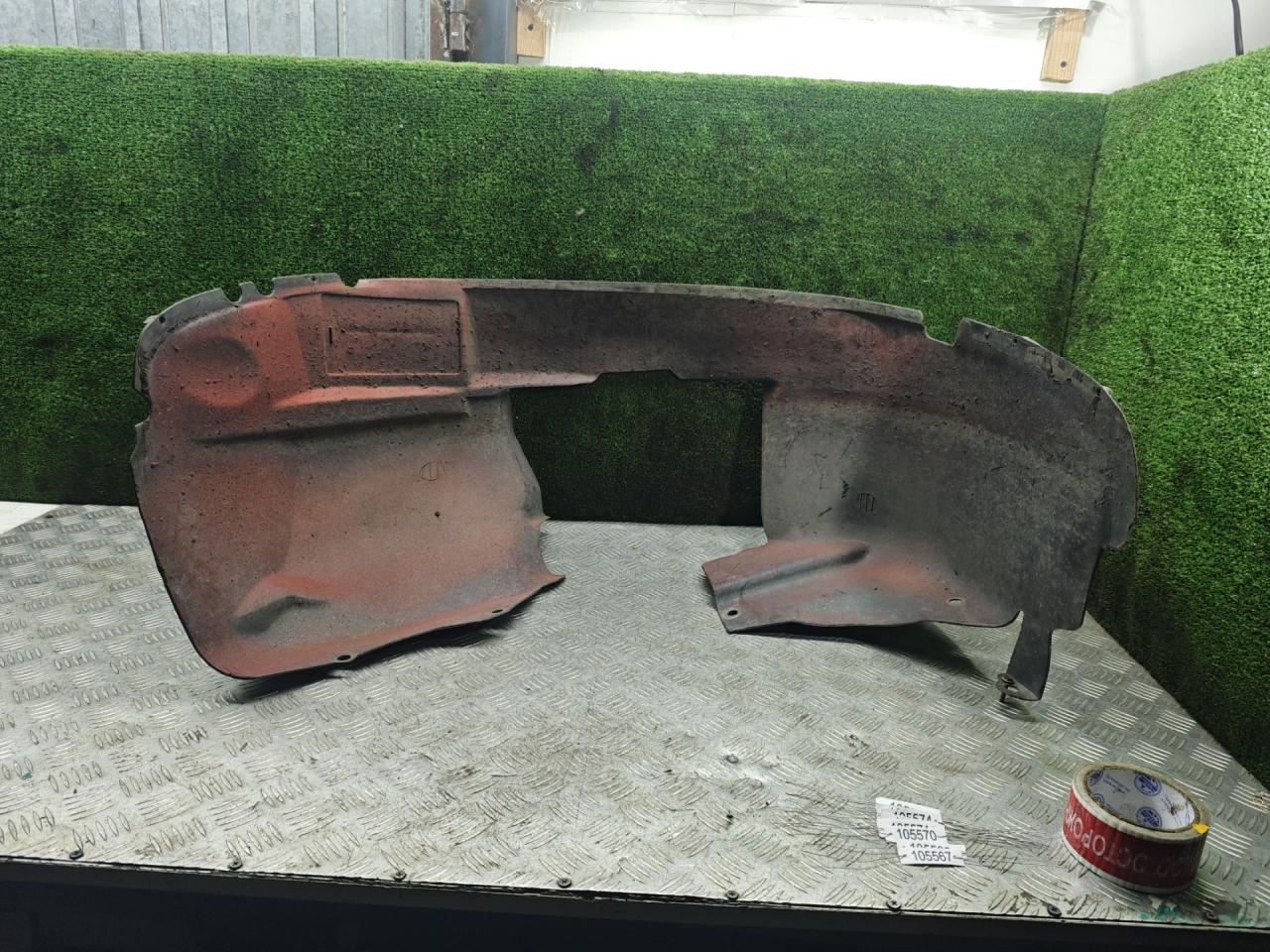 защита арок передняя правая (подкрылок) Dodge Caravan 4 поколение 2002, 2.4 л., бензин, АКПП, минивэн - фото №1