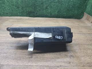 блок предохранителей Toyota Avensis 1 поколение (T220) 1999, 2.0 л., 2C, дизель, МКПП, универсал