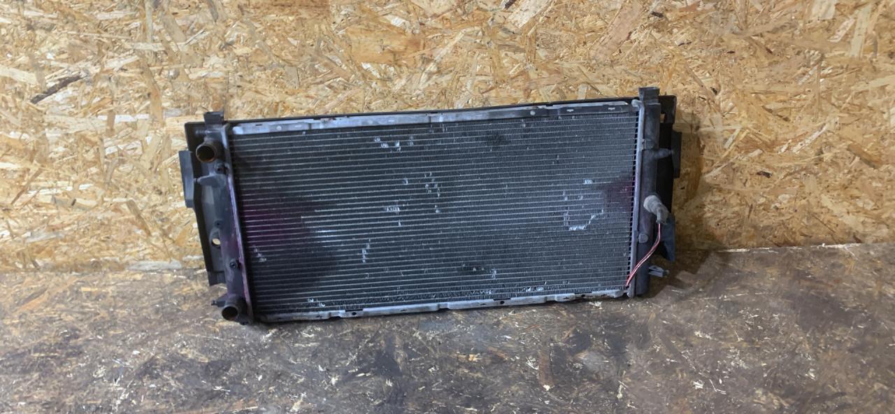 радиатор (основной) Volkswagen Transporter T4 1998, 1.9 л., дизель, МКПП, минивэн - фото №1