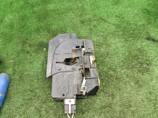 замок двери задней левой Renault Laguna 1 поколение [рестайлинг] 1998, 1.8 л., бензин, МКПП, хетчбэк 5 дв.