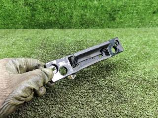 ручка открывания багажника Kia Carnival 1 поколение [рестайлинг] 2005, 2.9 л., CRDi, дизель, АКПП, минивэн