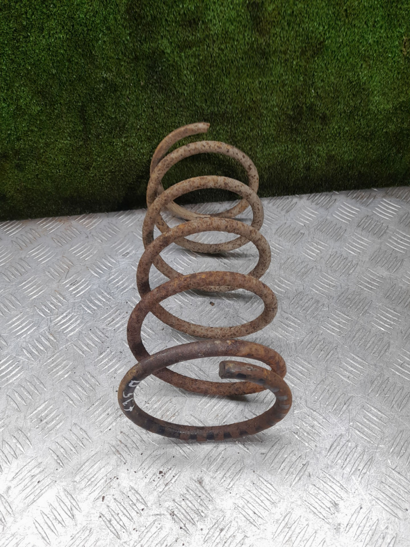 пружина передняя Kia Shuma 1 поколение 2000, 1.5 л., бензин, МКПП, лифтбэк - фото №1