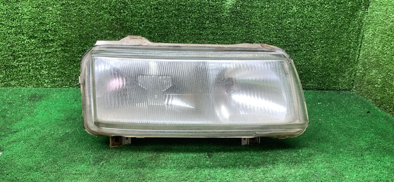 фара правая Volkswagen Passat B4 1995, 2.0 л., бензин, МКПП, универсал - фото №1