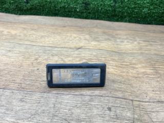 подсветка номера Renault Duster 1 поколение 2014, 2.0 л., F4R 400, бензин, МКПП, внедорожник 5 дв., полный привод, 8200013577G