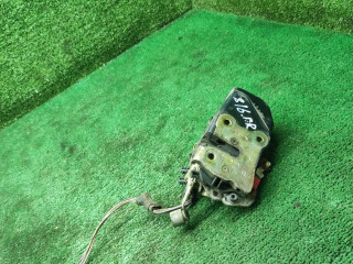 замок двери передней правой Dodge Caravan 4 поколение 2001, 2.4 л., бензин, АКПП, минивэн