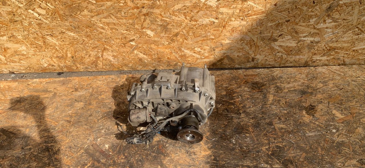 раздаточная коробка Great Wall Hover 1 поколение 2008, 2.4 л., бензин, МКПП, внедорожник 5 дв., 310510BW4760 - фото №1