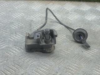 активатор замка крышки топливного бака Volkswagen Jetta 6 поколение [рестайлинг] 2015, 1.6 л., бензин, МКПП, седан, 5C6810773