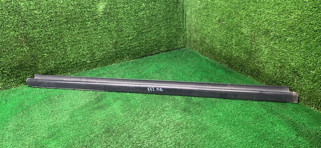 молдинг стекла Opel Sintra 1 поколение 1997, 2.2 л., бензин, МКПП, минивэн - фото №1