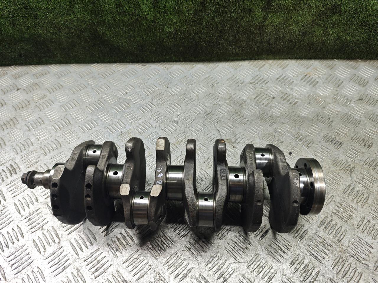 коленвал Volkswagen Passat B2 1987, 1.9 л., дизель, МКПП, хетчбэк 5 дв. - фото №1