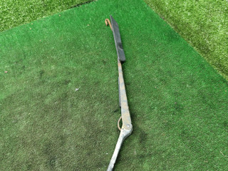 щеткодержатель (поводок стеклоочистителя, дворник) Mazda 323 5 поколение 1998, 1.5 л., бензин, МКПП, хетчбэк 3 дв.