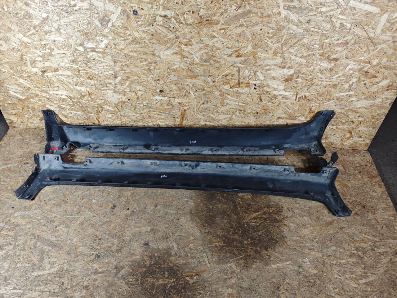 накладка на порог Kia Sportage 3 поколение 2011, 2.0 л., бензин, АКПП, внедорожник 5 дв., полный привод - фото №1