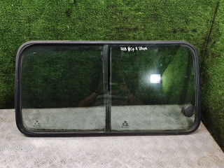 стекло сдвижной двери Hyundai H-1 Starex [рестайлинг] 2004, 2.5 л., дизель, МКПП, микроавтобус