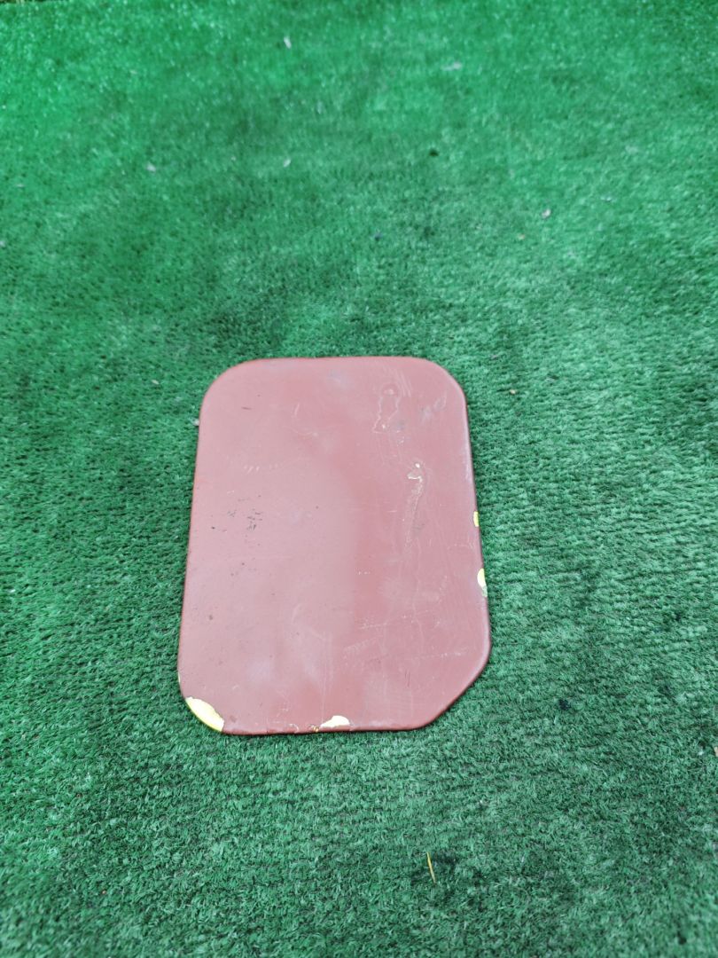 лючок топливного бака Volkswagen Golf 2 поколение 1990, 1.6 л., дизель, МКПП, хетчбэк 3 дв. - фото №1