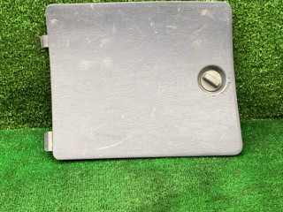 обшивка багажника Toyota Picnic 1 поколение XM10 2000, 2.0 л., бензин, МКПП, минивэн