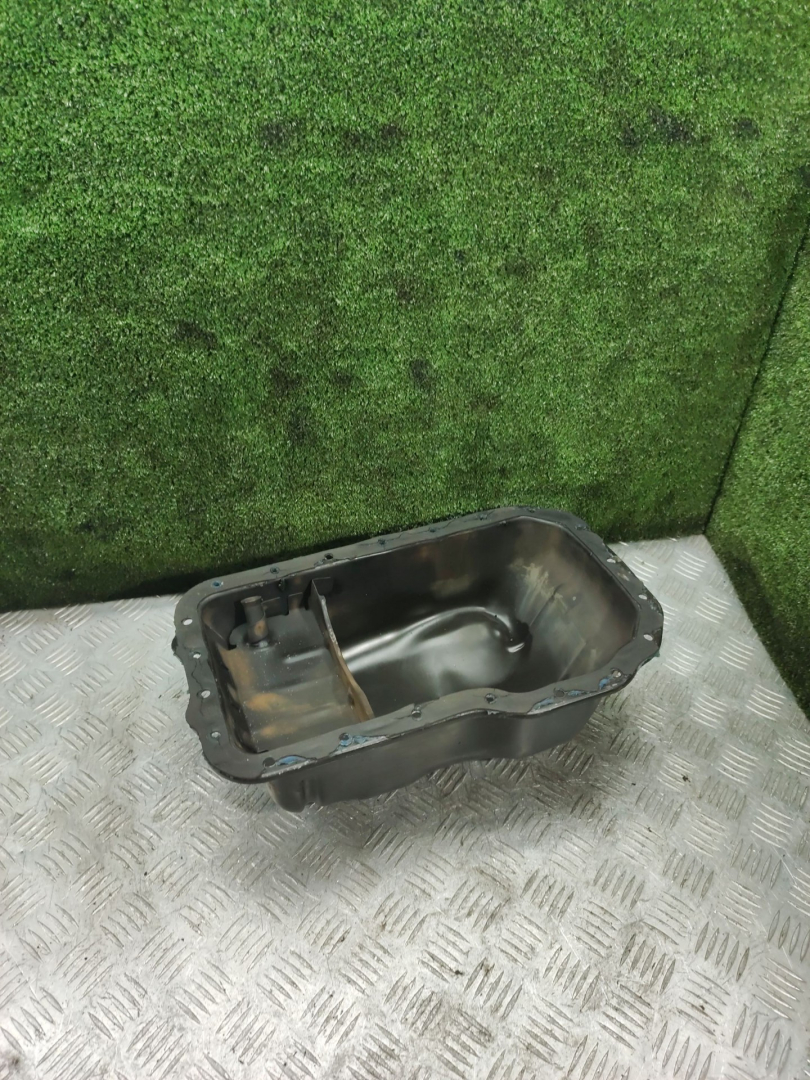 масляный поддон Renault Laguna 1 поколение 1997, 1.8 л., F3P 670, бензин, МКПП, универсал - фото №1
