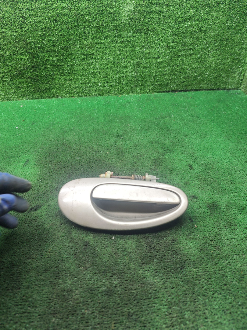 ручка наружная задняя правая Chrysler Neon 2 поколение 1999, 2.0 л., бензин, АКПП, седан - фото №1