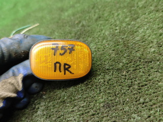 повторитель поворота на крыле правый Toyota Picnic 1 поколение XM10 2001, 2.2 л., 3C-TE, дизель, МКПП, минивэн