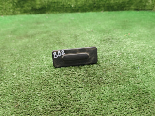 кнопка открытия багажника Lada XRAY 1 поколение 2019, 1.6 л., бензин, МКПП, внедорожник 5 дв., 906069264R