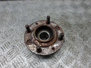 ступица задняя Mitsubishi Carisma 1 поколение 1997, 1.8 л., бензин, МКПП, хетчбэк 5 дв.