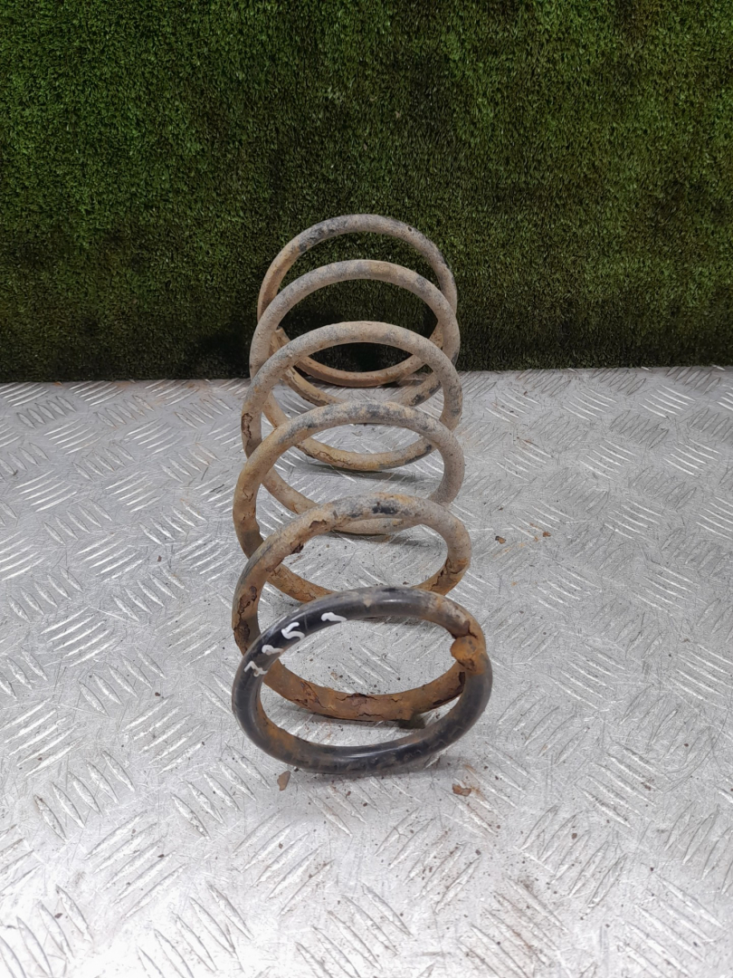 пружина задняя Kia Shuma 1 поколение 2000, 1.5 л., бензин, МКПП, лифтбэк - фото №1