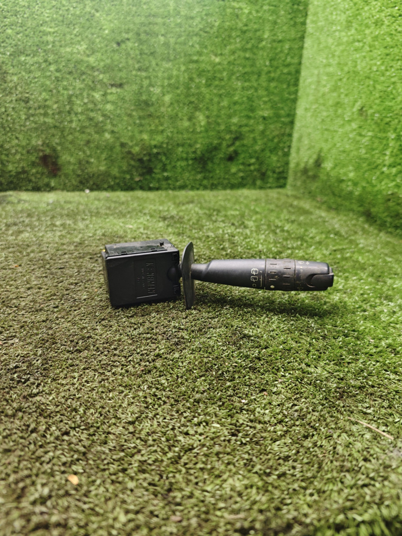 переключатель дворников Peugeot 406 1 поколение 1998, 2.0 л., бензин, МКПП, универсал - фото №1