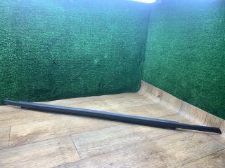 молдинг стекла двери задней левой Lada Vesta 1 поколение 2020, 1.6 л., бензин, МКПП, хетчбэк 5 дв.