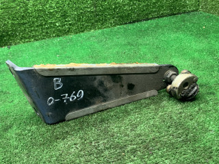 ролик двери сдвижной Mercedes-Benz T1 207-210D W601 1995, 2.3 л., дизель, МКПП, микроавтобус