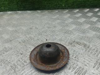 опора амортизатора верхняя (чашка) Volkswagen Jetta 2 поколение [рестайлинг] 1991, 1.8 л., бензин, МКПП, седан