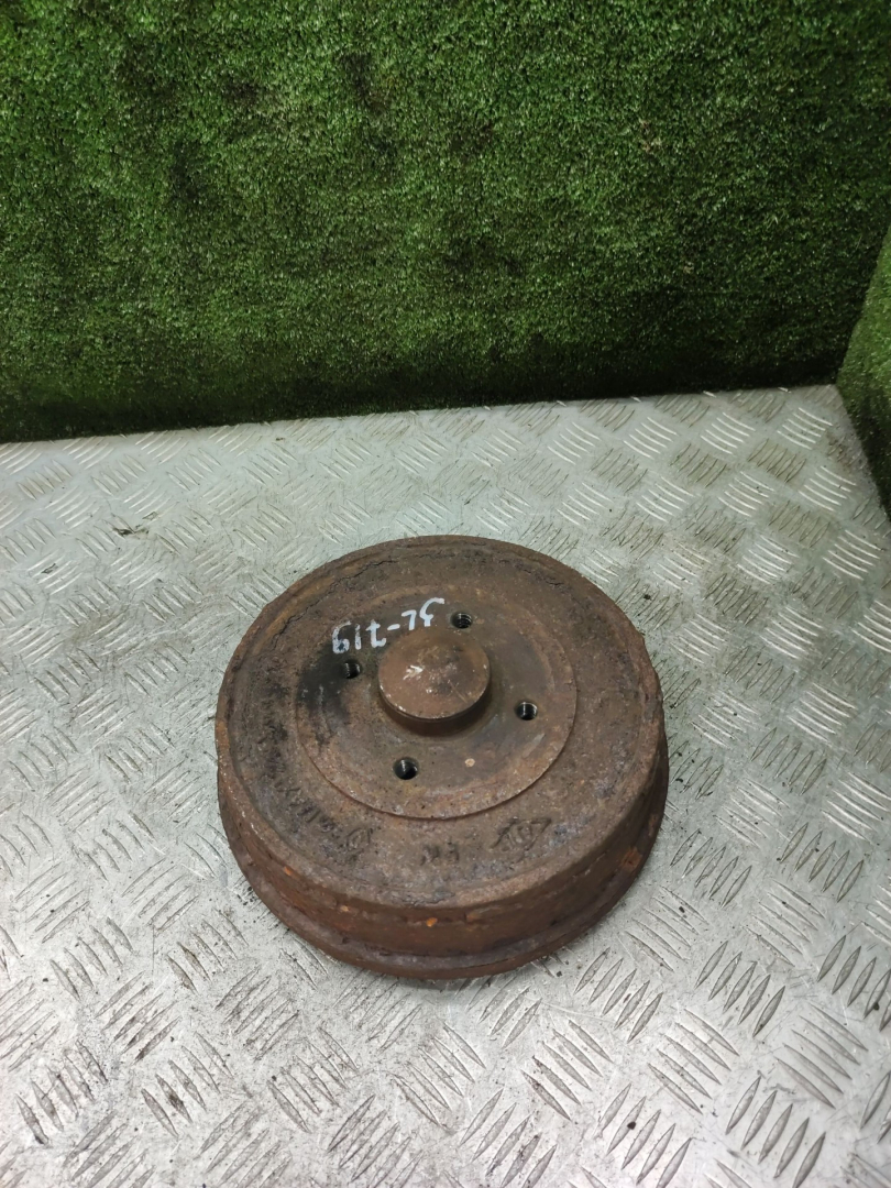 барабан тормозной Renault Logan 1 поколение 2008, 1.6 л., бензин, МКПП, универсал - фото №1