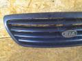 решетка радиатора Kia Carnival 1 поколение [рестайлинг] 2002, 2.9 л., CRDi, дизель, МКПП, минивэн - фото №2