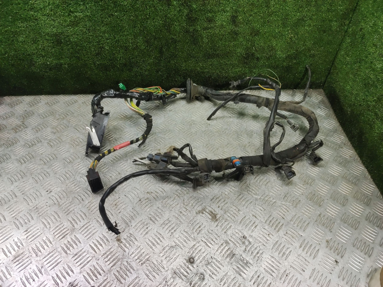 проводка двигателя Saab 9-3 1 поколение 2002, 2.0 л., бензин, МКПП, хетчбэк 5 дв. - фото №1