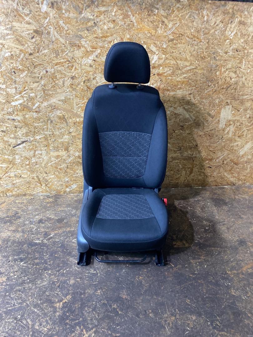 сиденье переднее Lada Vesta 1 поколение 2020, 1.6 л., бензин, МКПП, седан - фото №1