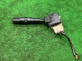 переключатель поворотов Toyota Avensis 1 поколение (T220) 2000, 2.0 л., 2C-T, дизель, МКПП, универсал