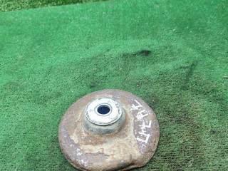 опора амортизатора верхняя (чашка) Renault Duster 1 поколение [рестайлинг] 2017, 2.0 л., бензин, МКПП, внедорожник 5 дв., полный привод