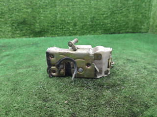 замок двери задней правой Toyota Avensis 1 поколение (T220) 2000, 2.0 л., 2C-T, дизель, МКПП, универсал