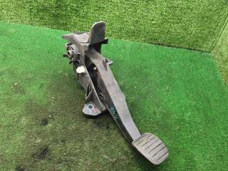 педаль сцепления Renault Logan 2 поколение [рестайлинг] 2019, 1.6 л., бензин, МКПП, седан, 8201298901, 465039034R