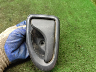 ручка внутренняя задняя правая Renault Logan 1 поколение 2006, 1.4 л., бензин, МКПП, седан