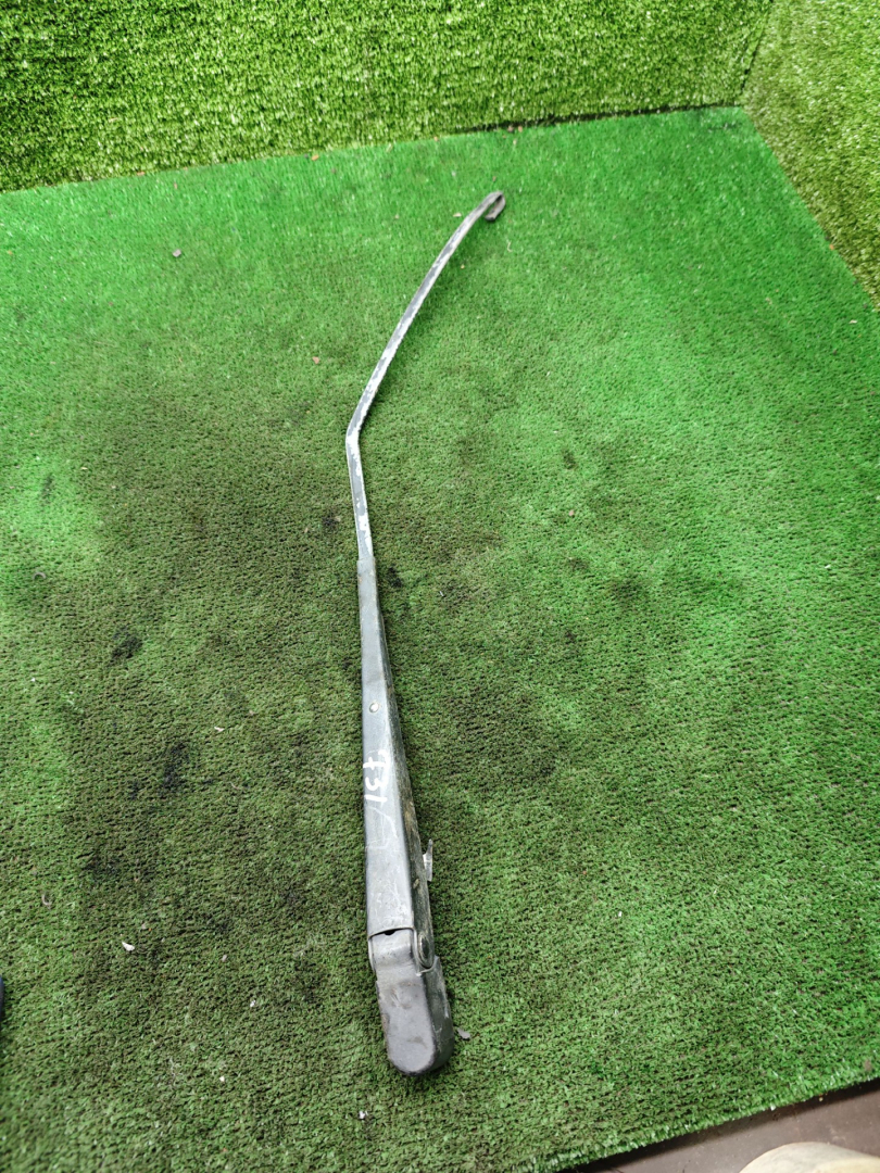 щеткодержатель задний Saab 9-3 1 поколение 2002, 2.0 л., бензин, МКПП, хетчбэк 5 дв. - фото №1