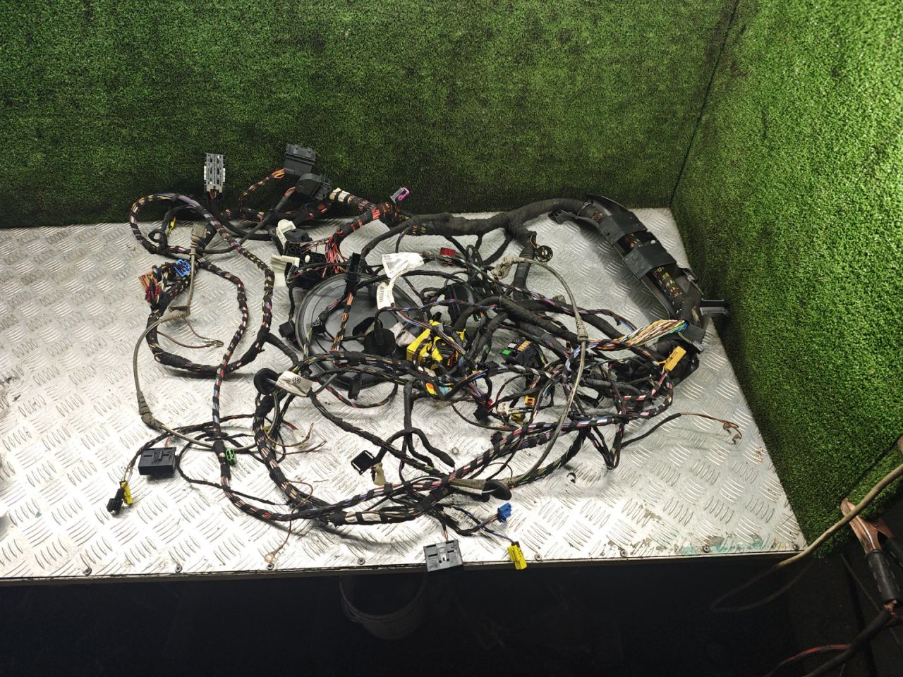 проводка салона Skoda Octavia 3 поколение (A7) 2013, 1.8 л., бензин, МКПП, лифтбэк, 1323232969, TAB019288B, 5G0927904BB - фото №1