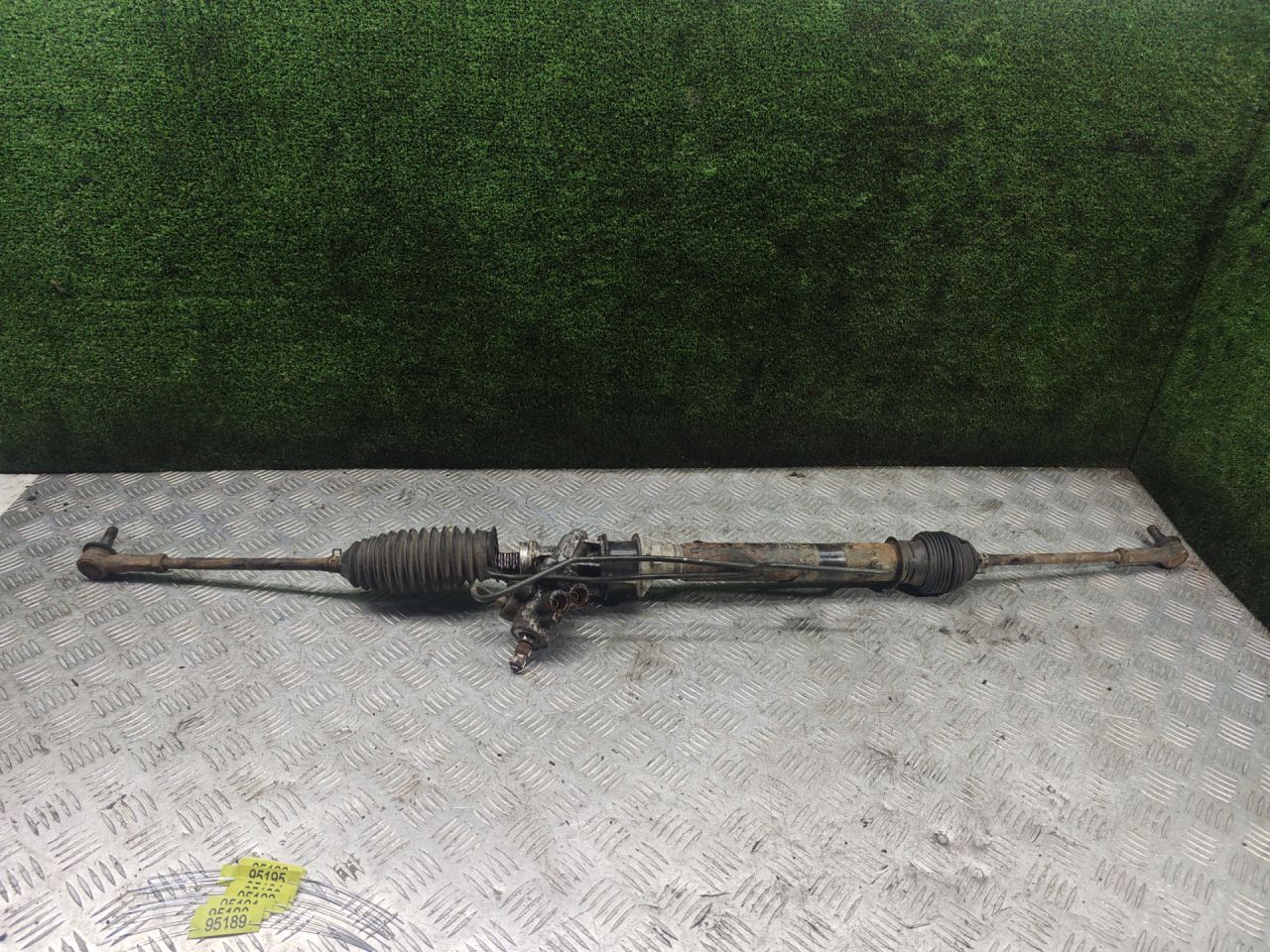 рулевая рейка Suzuki Baleno 1 поколение 1997, 1.6 л., бензин, МКПП, универсал - фото №1