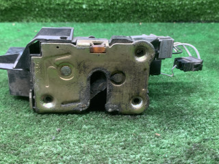 замок двери передней правой Renault Laguna 1 поколение [рестайлинг] 1998, 1.8 л., бензин, МКПП, хетчбэк 5 дв.