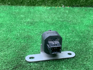 датчик ускорения Renault Duster 1 поколение [рестайлинг] 2017, 2.0 л., бензин, МКПП, внедорожник 5 дв., полный привод, 17061930031