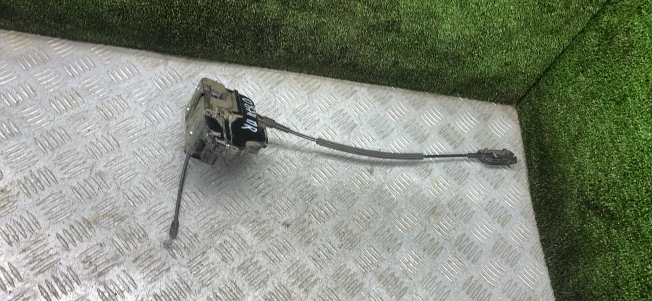 замок двери передней правой Renault Laguna 2 поколение 2002, 1.8 л., бензин, МКПП, хетчбэк 5 дв. - фото №1