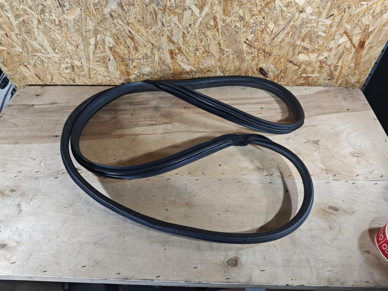 уплотнитель двери Lada Vesta 1 поколение 2023, 1.6 л., бензин, МКПП, седан - фото №1