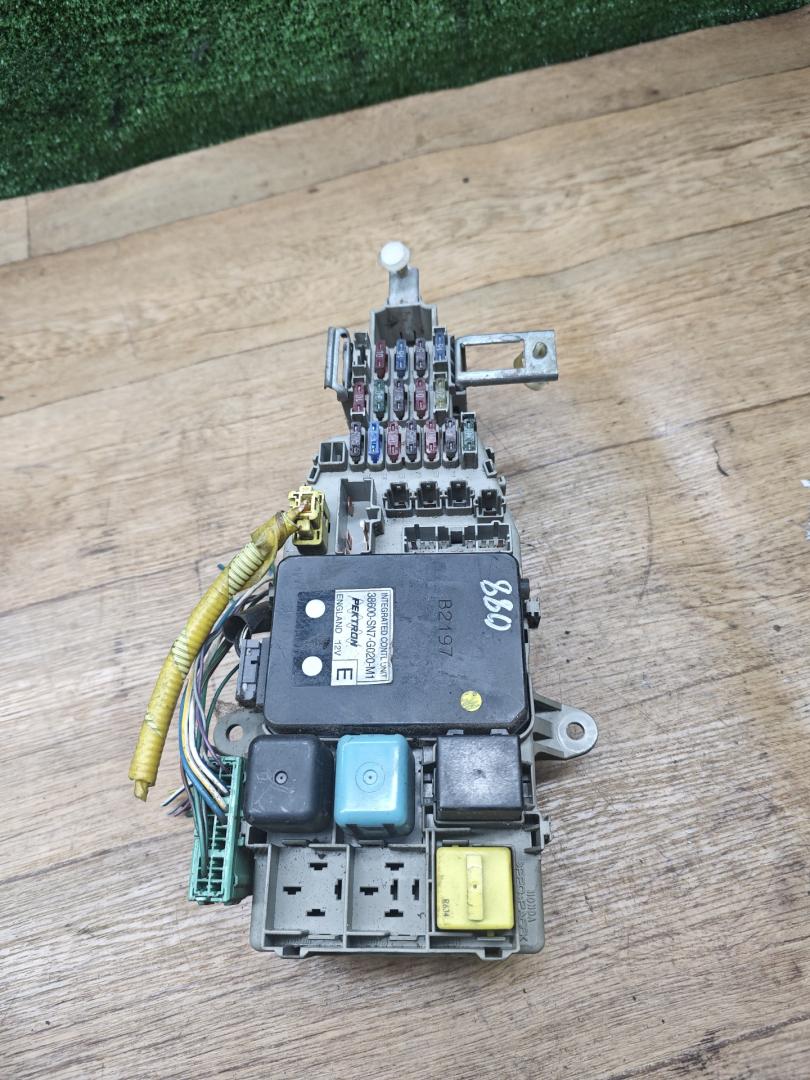 блок предохранителей Rover 600 Series 1 поколение 1998, 1.8 л., бензин, МКПП, седан - фото №1