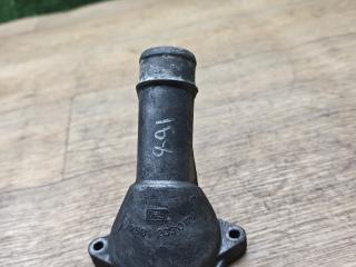 фланец (тройник) системы охлаждения Mercedes-Benz T1 307-310D W602 1992, 2.9 л., дизель, 6012030174