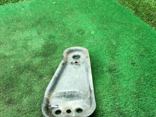 крепление рычага переднее левое Volkswagen Polo Sedan 1 поколение [рестайлинг] 2019, 1.6 л., MPI, бензин, МКПП, седан, 6R0199517