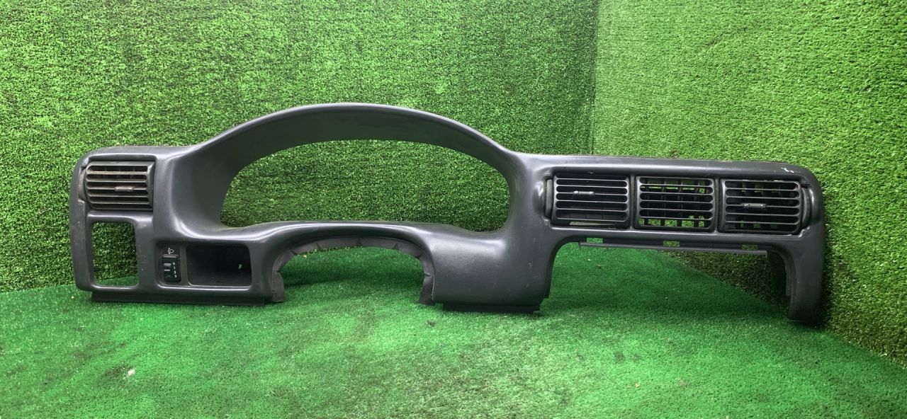 рамка панели приборов Opel Sintra 1 поколение 1997, 2.2 л., X 22 XE, бензин, МКПП, минивэн - фото №1