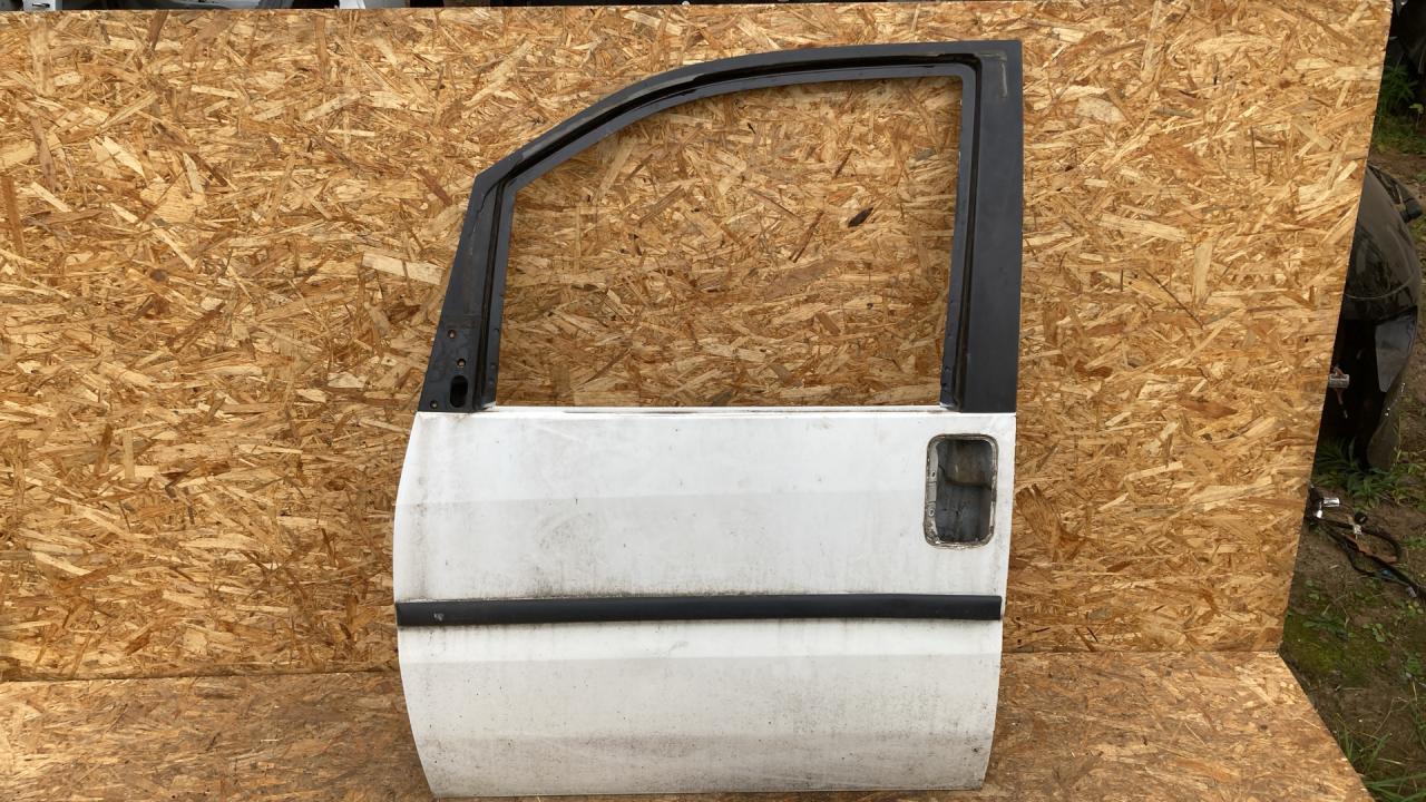 дверь передняя левая Fiat Ulysse 1 поколение 1998, 1.8 л., бензин, МКПП, минивэн - фото №1